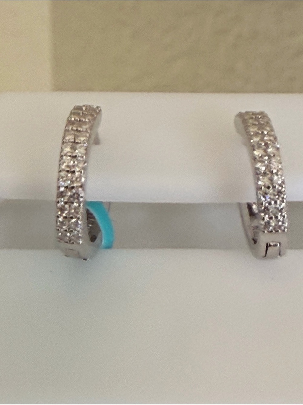 925 Sterling Silver Huggie Hoop Earrings Moissanite 0.39 CTW VVSD